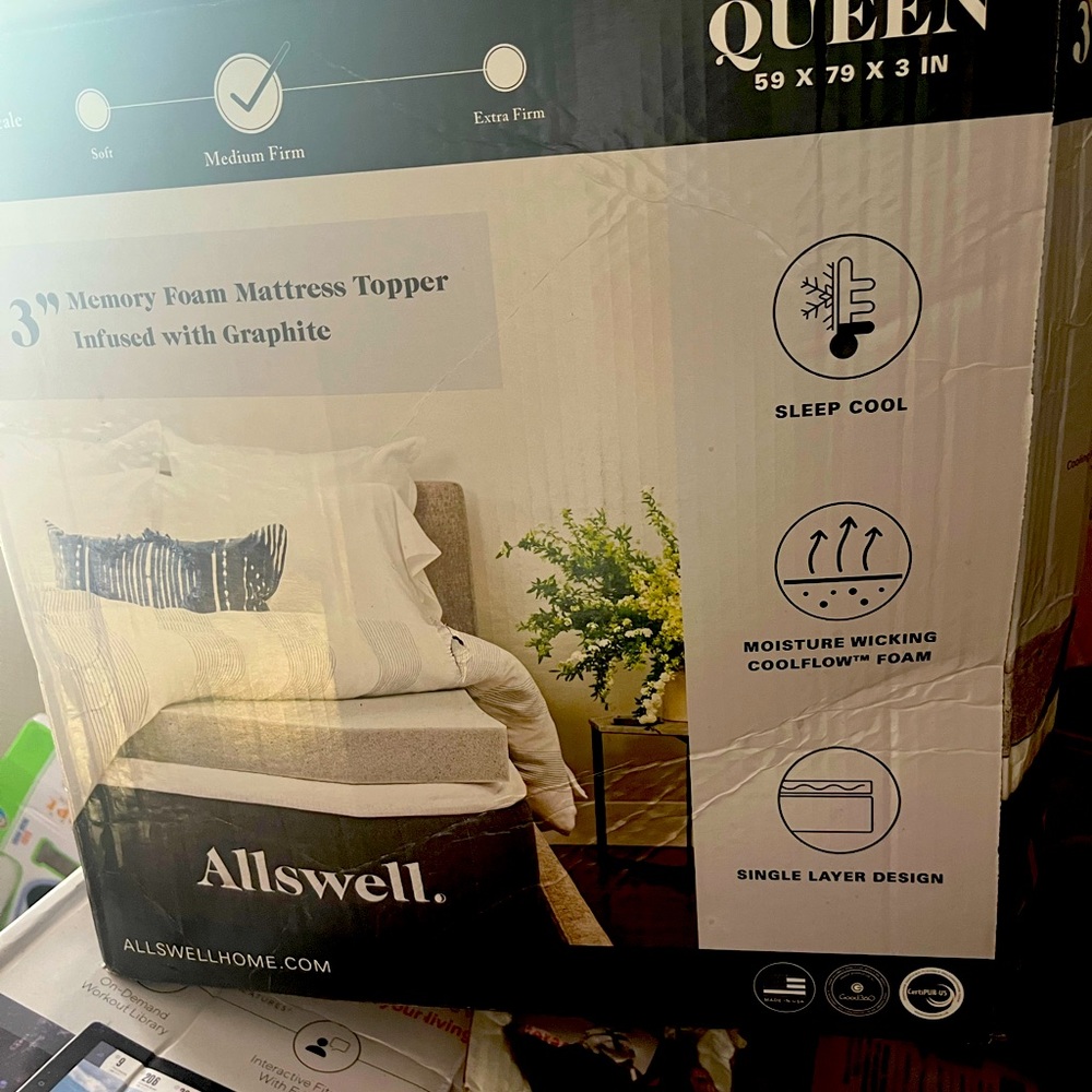 Queen mattress topper